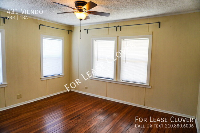 Building Photo - LA Heights 2 Bedroom, 1 Bath Cottage Style...