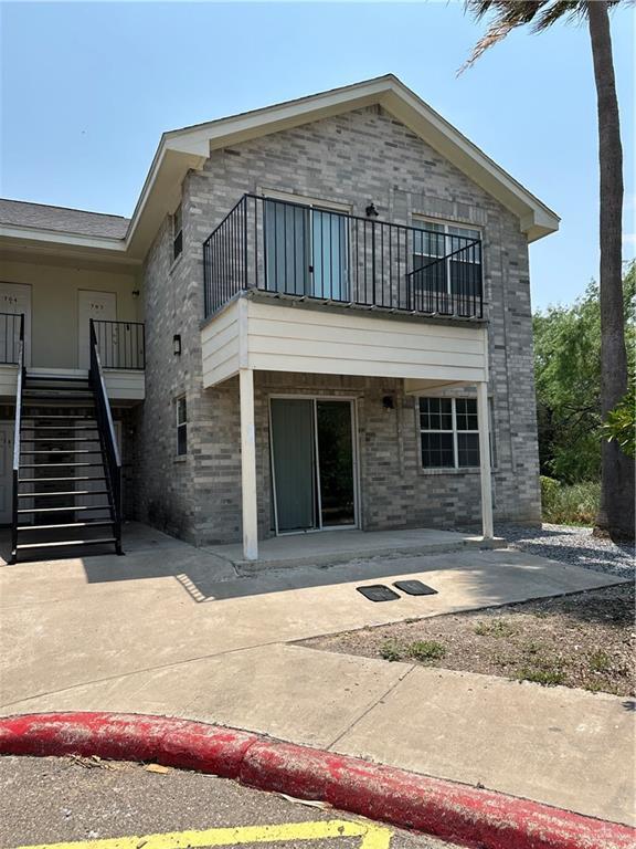 Primary Photo - 1521 Oasis Dr