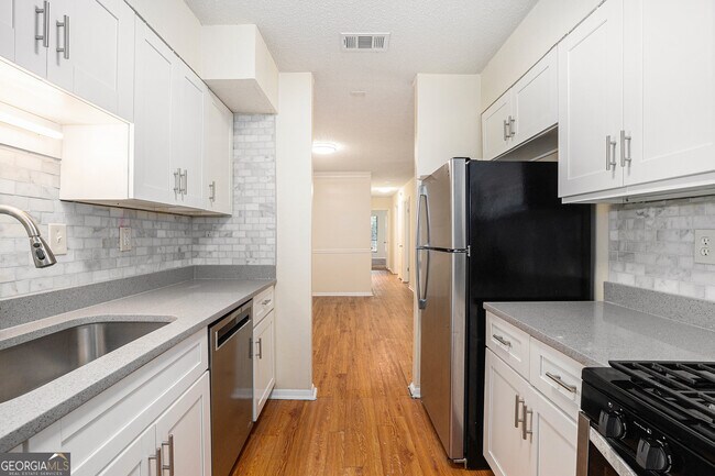 Building Photo - 3045 Sonya Ln