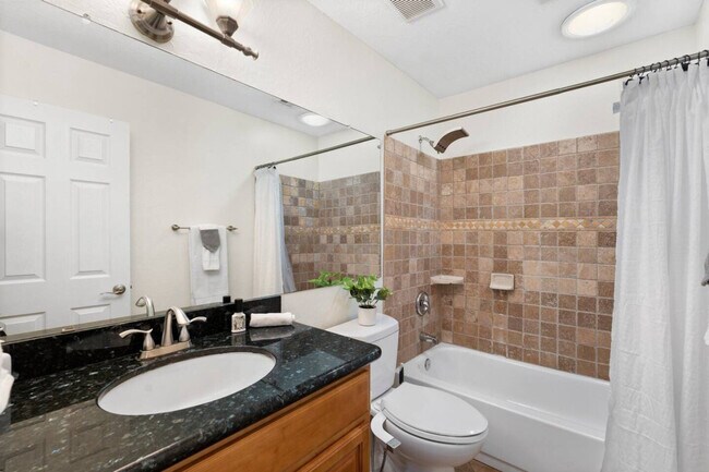 Building Photo - 14615 N 22nd Ln