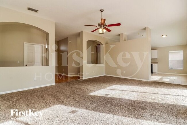 Building Photo - 3843 Chaucer Way