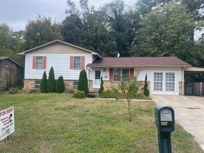 Building Photo - 3614 SW Cerro Vista St