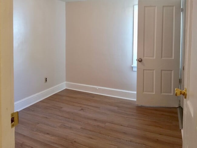Building Photo - Cozy 2 Bedroom Twin FOR RENT in Bridgeton ...