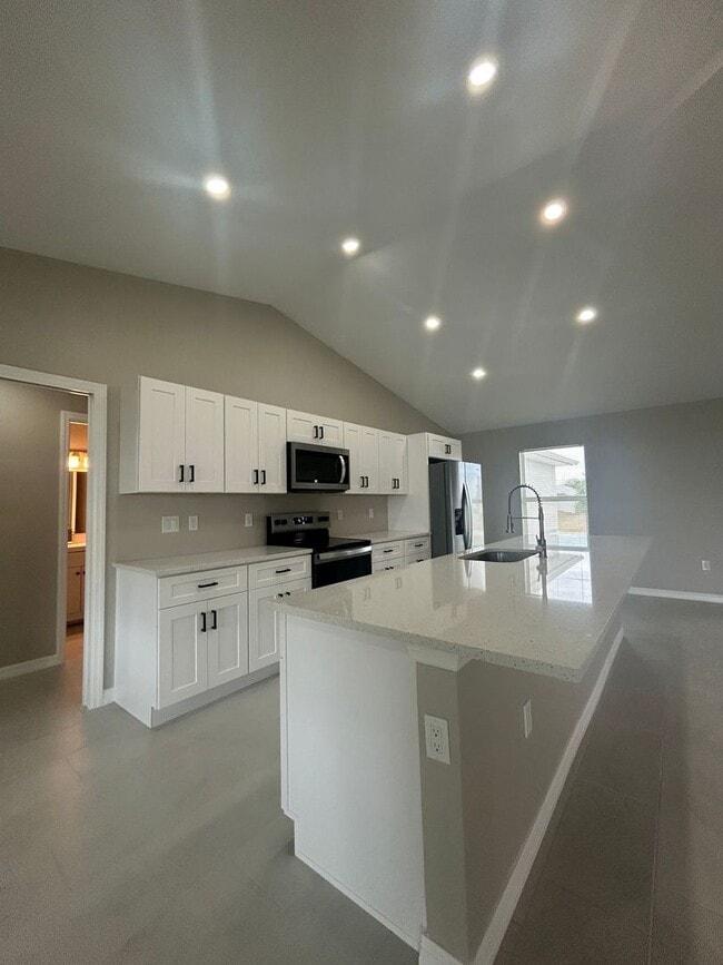 Building Photo - Your Dream Rental: Brand-New 4BR/3BA with Open Floor Plan