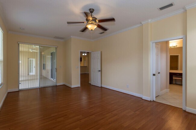 Building Photo - BEAUTIFUL 5 Bedroom/4 Bath Home Located in...
