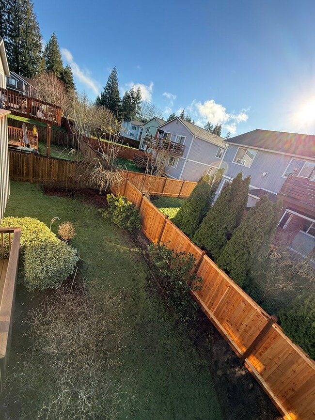 Building Photo - Private 4BD/3BTH Home on Quiet Drive | Lake Stevens Mission Ridge Community