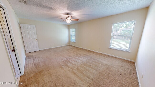 Building Photo - 1826 Blue Ridge Dr