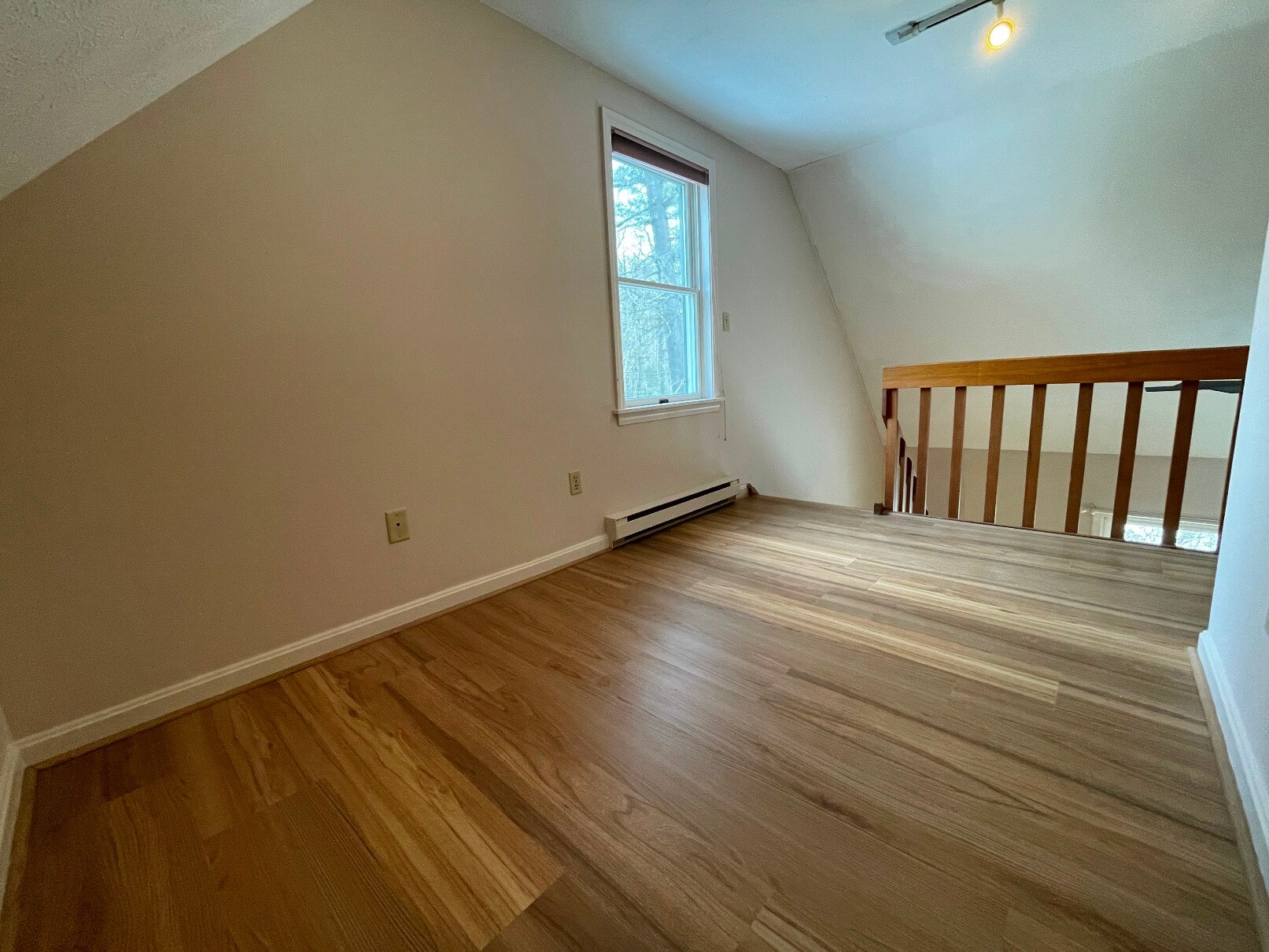 Building Photo - 2 Chickadee Ln