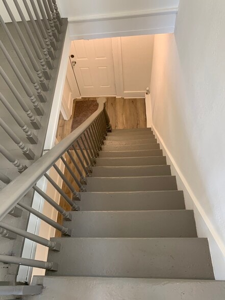 Building Photo - 1031 Hancock St