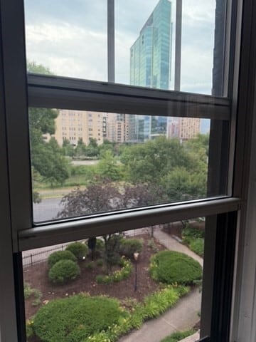 Building Photo - 122 Riverway