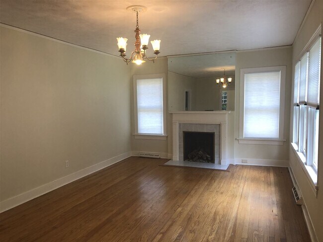 Building Photo - 1319 Peachtree St