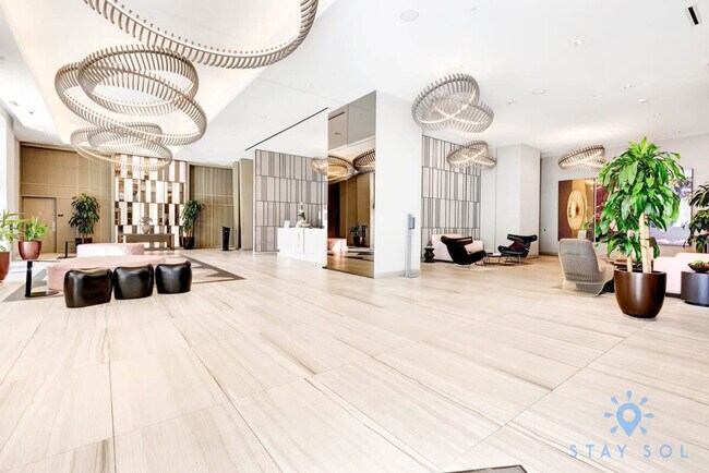 Building Photo - 4010 S Ocean Dr