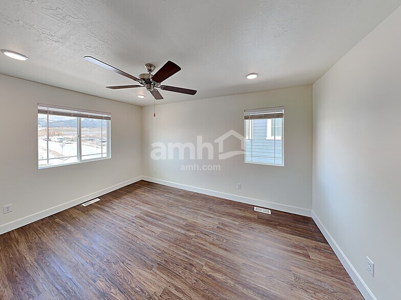 Building Photo - 7357 S Copper Rim Dr
