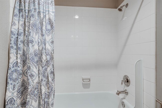 Building Photo - 5722 Ballina Canyon Ln