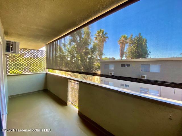 Building Photo - 580 N Los Robles Ave
