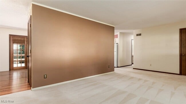 Building Photo - 5650 Dillon Hills Dr