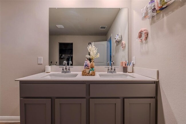 Building Photo - 178 Coralbean Dr