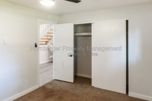 Building Photo - 3917 S Johnson St