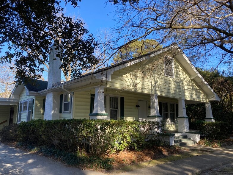Primary Photo - 914 Bonham Ave