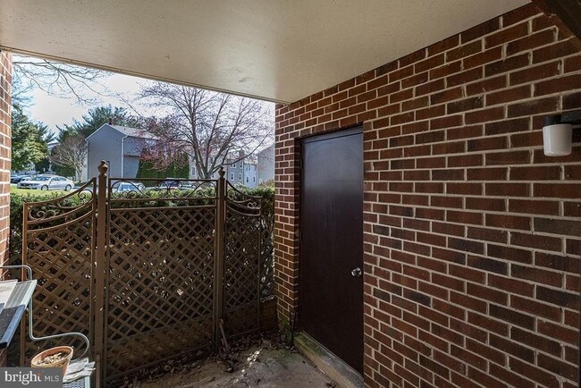 Building Photo - 13257 Wonderland Way