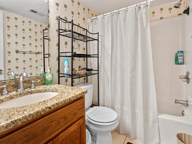 Building Photo - 1301 Pridgen Rd