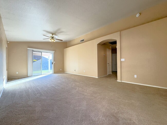 Building Photo - ***MOVE IN SPECIAL**SPRINGS IN CHANDLER 3 ...