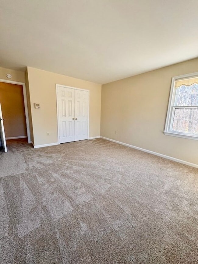 Building Photo - 6825 Spring Beauty Ct