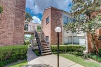 Building Photo - 10166 Oakberry St