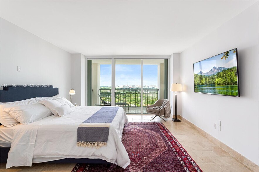 Building Photo - 3400 SW 27th Ave