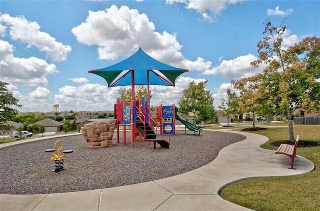 Building Photo - 146 Grace Lilly Dr