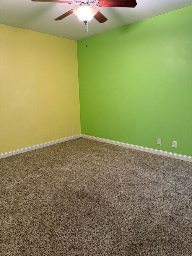 Building Photo - 1701 Winterhaven Ct