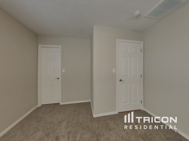 Building Photo - 10311 Nacimiento St NW