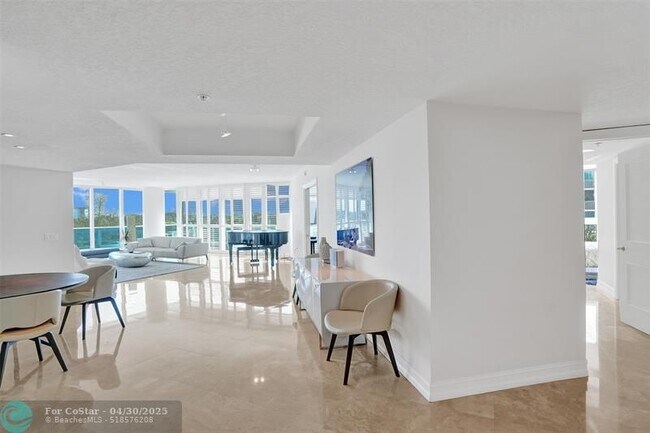 Building Photo - 715 Bayshore Dr