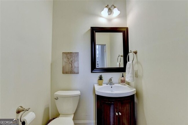 Building Photo - 335 Pintail Ct