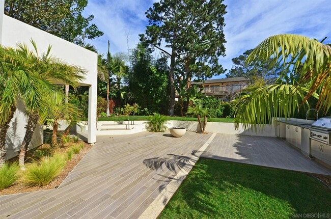 Building Photo - 13721 Pine Needles Dr