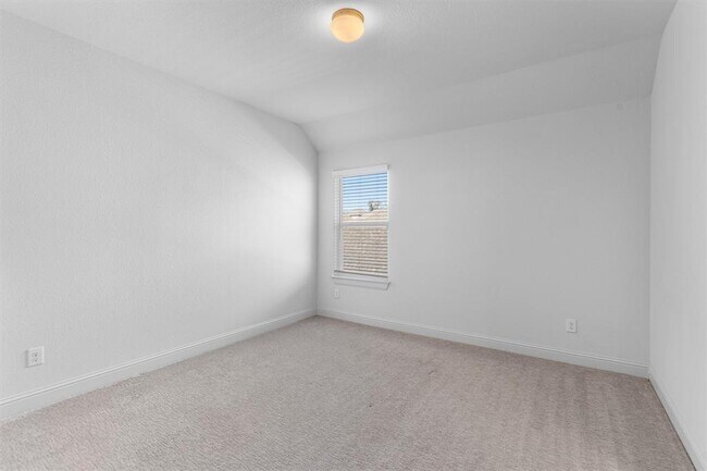 Building Photo - 508 Pinnacle View Dr