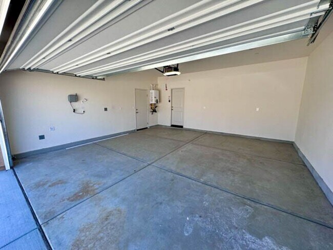 Building Photo - 31799 Woodbank Wy