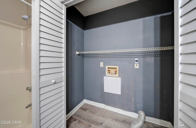 Building Photo - 3722 Burnham Way