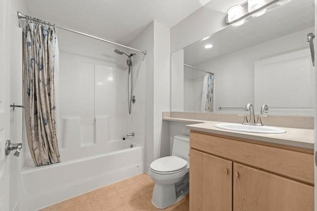 Building Photo - Penthouse 1BR Condo with 10’ Ceilings, Parking & Amenities in Watertown