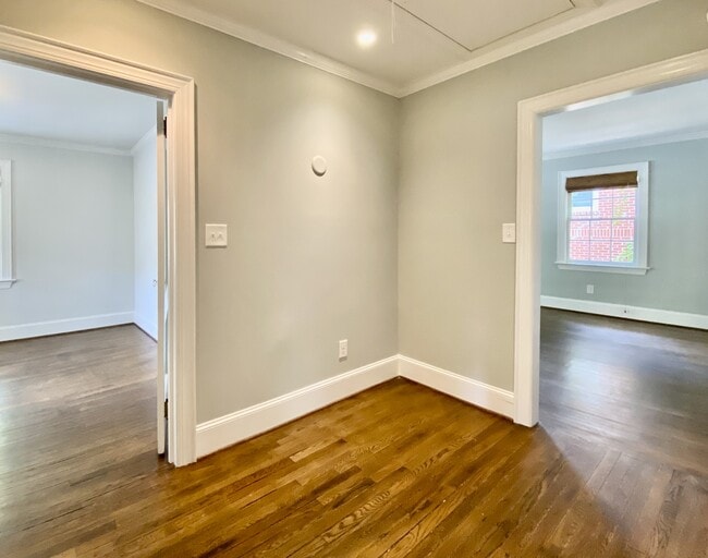 Building Photo - 1317 Vickers Ave