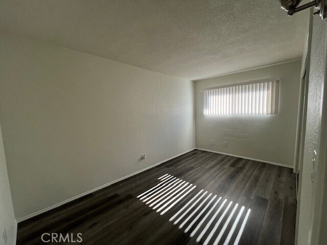 Building Photo - 45421 Sunset Ln