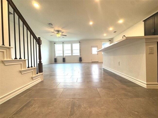 Building Photo - 1007 Moose Rd