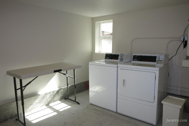 Building Photo - 2268 Bryant St