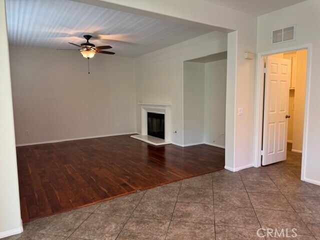 Building Photo - 1133 Shady Creek Dr