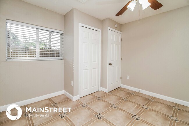 Building Photo - 1277 W Forest Lake Dr