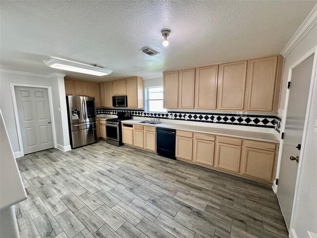 Building Photo - 21355 Claretfield Ct