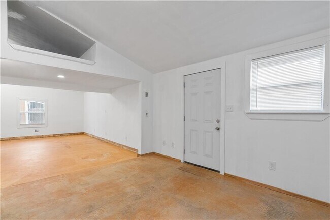 Building Photo - 4414 Diane Dr