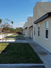 Building Photo - 2202north