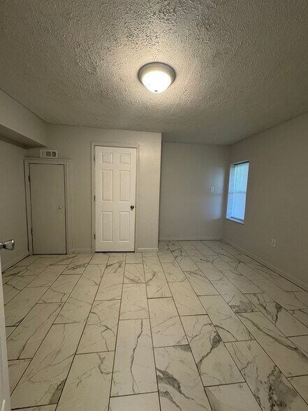 Building Photo - 2257 3rd St