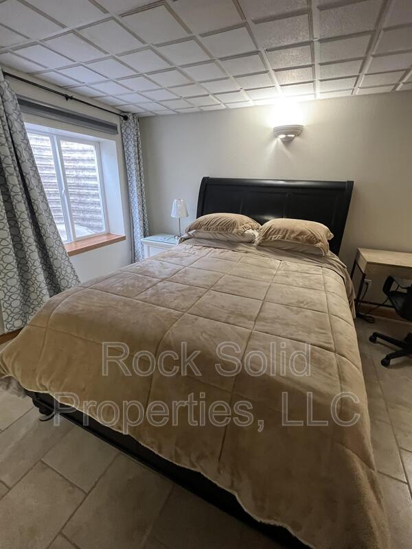 Building Photo - 7800 Happy Jack Rd